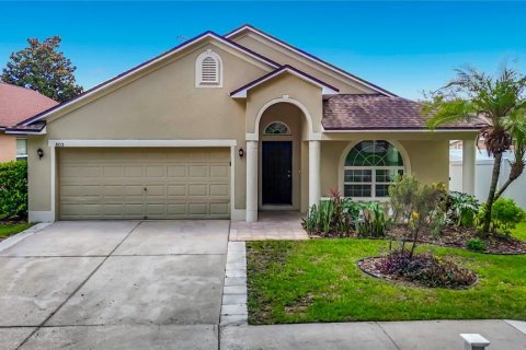 House in Brandon, Florida 4 bedrooms, 185.53 sq.m. № 2198755
