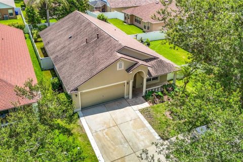 Casa en venta en Brandon, Florida, 4 dormitorios, 185.53 m2 № 2198755 - foto 3