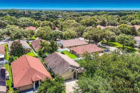 Casa en venta en Brandon, Florida, 4 dormitorios, 185.53 m2 № 2198755 - foto 2