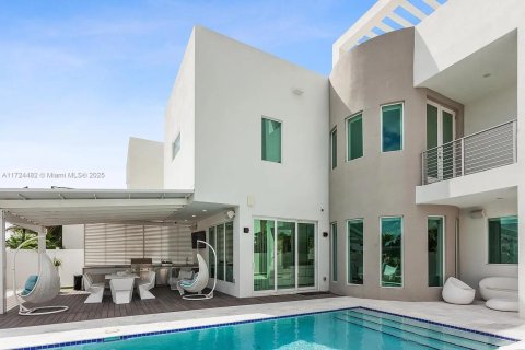 Villa ou maison à vendre à Doral, Floride: 5 chambres № 1958629 - photo 23