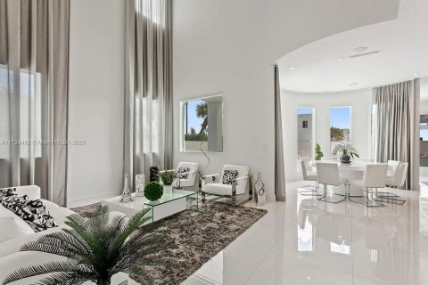 Villa ou maison à vendre à Doral, Floride: 5 chambres № 1958629 - photo 13