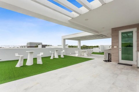 Villa ou maison à vendre à Doral, Floride: 5 chambres № 1958629 - photo 30