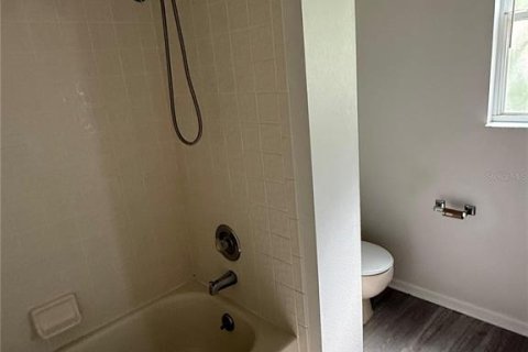 Casa en alquiler en Orlando, Florida, 3 dormitorios, 167.5 m2 № 1765344 - foto 18