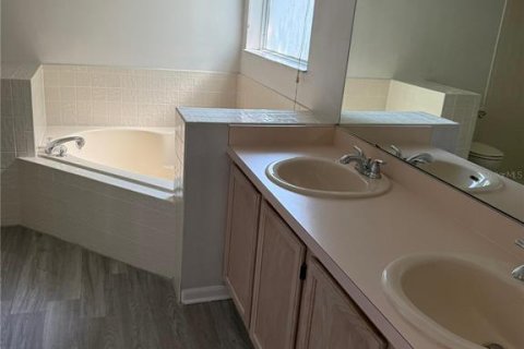 Casa en alquiler en Orlando, Florida, 3 dormitorios, 167.5 m2 № 1765344 - foto 14