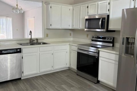 Casa en alquiler en Orlando, Florida, 3 dormitorios, 167.5 m2 № 1765344 - foto 10