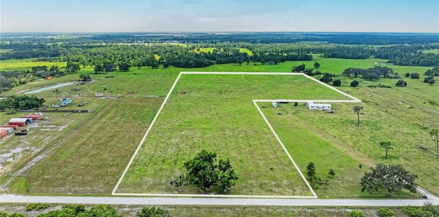 Land in Myakka City, Florida № 1877260