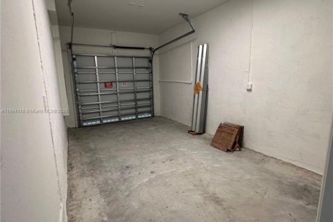 Adosado en alquiler en Homestead, Florida, 3 dormitorios № 1946065 - foto 27