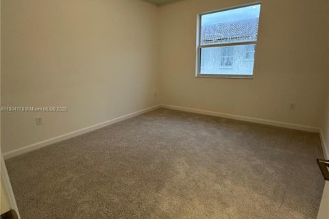 Adosado en alquiler en Homestead, Florida, 3 dormitorios № 1946065 - foto 20