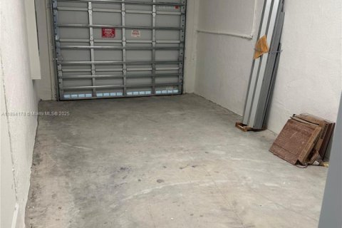 Adosado en alquiler en Homestead, Florida, 3 dormitorios № 1946065 - foto 26