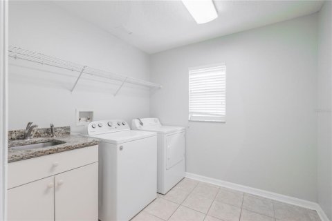 Casa en alquiler en Tampa, Florida, 4 dormitorios, 214.6 m2 № 1757133 - foto 20