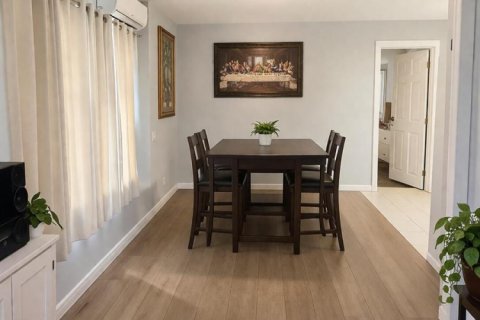 House in West Palm Beach, Florida 3 bedrooms, 82.03 sq.m. № 2146618 - photo 7