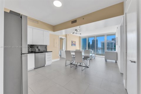 Condominio en venta en Miami, Florida, 2 dormitorios, 103.86 m2 № 1997744 - foto 5