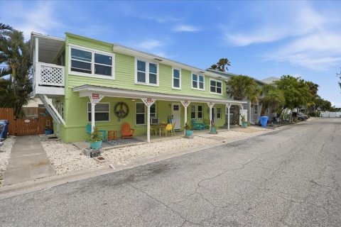 Villa ou maison à vendre à Treasure Island, Floride: 6 chambres, 213.49 m2 № 2141802 - photo 3