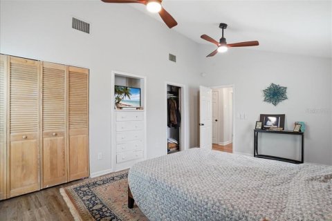 Villa ou maison à vendre à Treasure Island, Floride: 6 chambres, 213.49 m2 № 2141802 - photo 12