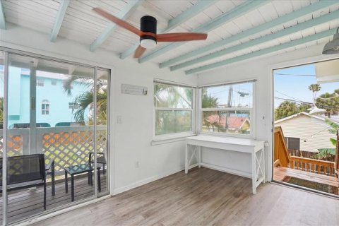 Villa ou maison à vendre à Treasure Island, Floride: 6 chambres, 213.49 m2 № 2141802 - photo 22