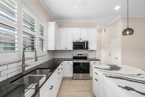 Touwnhouse à vendre à Tampa, Floride: 2 chambres, 184.88 m2 № 1906364 - photo 16