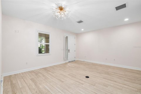 Touwnhouse à vendre à Tampa, Floride: 2 chambres, 184.88 m2 № 1906364 - photo 9