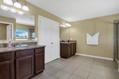House in Apopka, Florida 5 bedrooms, 401.52 sq.m. № 1734748 - photo 23