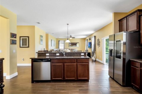House in Apopka, Florida 5 bedrooms, 401.52 sq.m. № 1734748 - photo 16