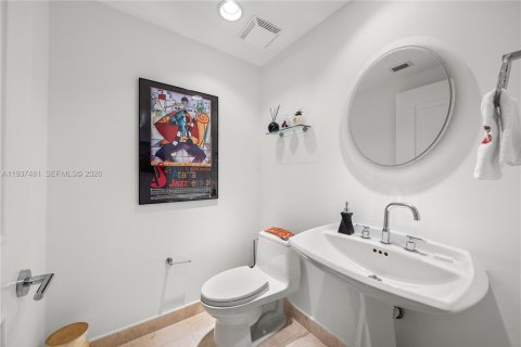 Condominio en venta en Key Biscayne, Florida, 3 dormitorios, 232.26 m2 № 1998675 - foto 28