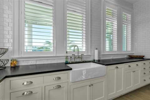 Villa ou maison à vendre à Clearwater, Floride: 4 chambres, 389.45 m2 № 2098818 - photo 18