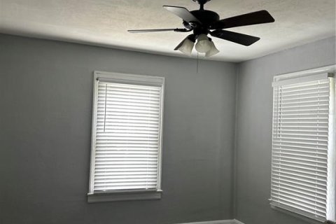 House in Jacksonville, Florida 2 bedrooms, 98.38 sq.m. № 2391013 - photo 14