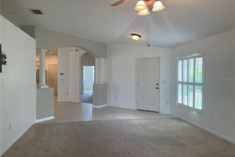 House in Wesley Chapel, Florida 2 bedrooms, 156.08 sq.m. № 1910382 - photo 7