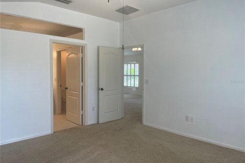 House in Wesley Chapel, Florida 2 bedrooms, 156.08 sq.m. № 1910382 - photo 17