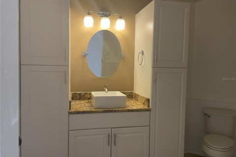 House in Wesley Chapel, Florida 2 bedrooms, 156.08 sq.m. № 1910382 - photo 15