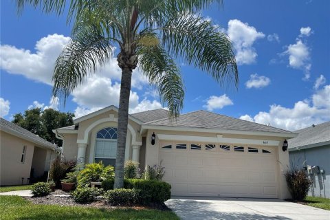 House in Wesley Chapel, Florida 2 bedrooms, 156.08 sq.m. № 1910382 - photo 1