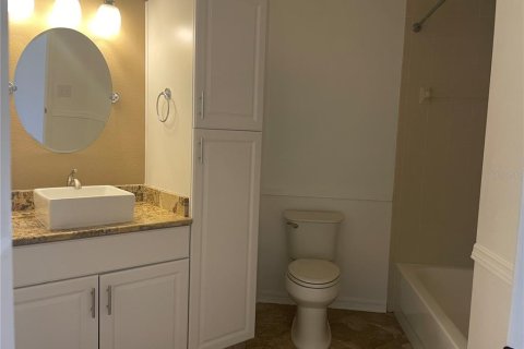 House in Wesley Chapel, Florida 2 bedrooms, 156.08 sq.m. № 1910382 - photo 14