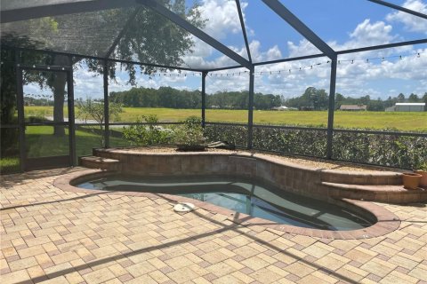 House in Wesley Chapel, Florida 2 bedrooms, 156.08 sq.m. № 1910382 - photo 25