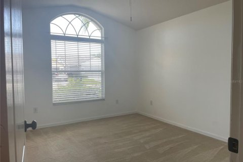 House in Wesley Chapel, Florida 2 bedrooms, 156.08 sq.m. № 1910382 - photo 13