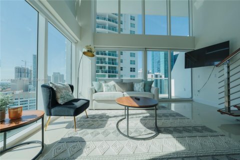 Copropriété à louer à Miami, Floride: 2 chambres, 117.71 m2 № 1964254 - photo 3