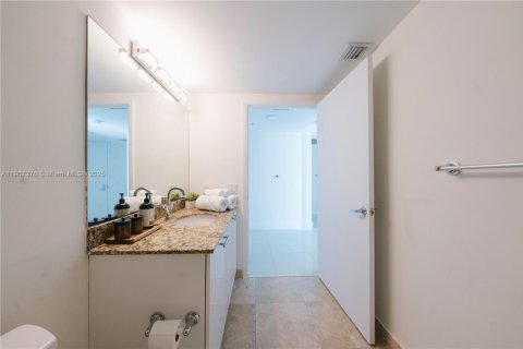 Copropriété à louer à Miami, Floride: 2 chambres, 117.71 m2 № 1964254 - photo 10