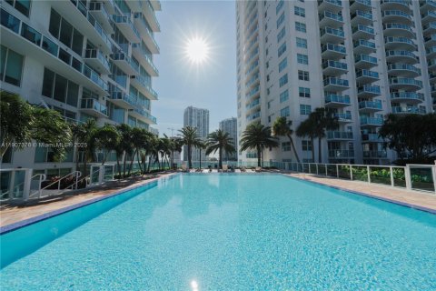 Copropriété à louer à Miami, Floride: 2 chambres, 117.71 m2 № 1964254 - photo 23