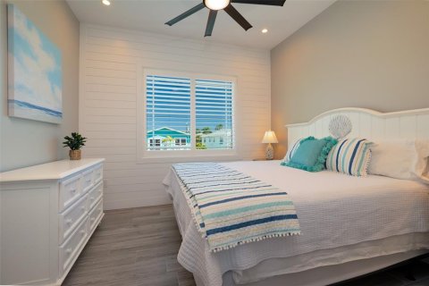 House in Bradenton Beach, Florida 7 bedrooms, 257.9 sq.m. № 1817309 - photo 29