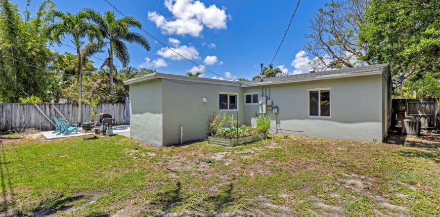 Casa en Fort Lauderdale, Florida 3 dormitorios, 112.6 m2 № 1154310