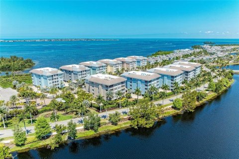 Copropriété à vendre à Bradenton, Floride: 3 chambres, 154.59 m2 № 2200057 - photo 3