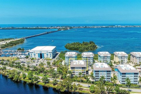 Copropriété à vendre à Bradenton, Floride: 3 chambres, 154.59 m2 № 2200057 - photo 2