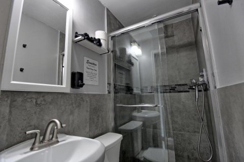 Casa en venta en Hollywood, Florida, 3 dormitorios, 95.22 m2 № 2185061 - foto 22
