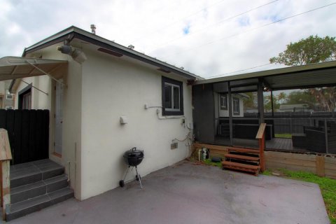 Casa en venta en Hollywood, Florida, 3 dormitorios, 95.22 m2 № 2185061 - foto 27