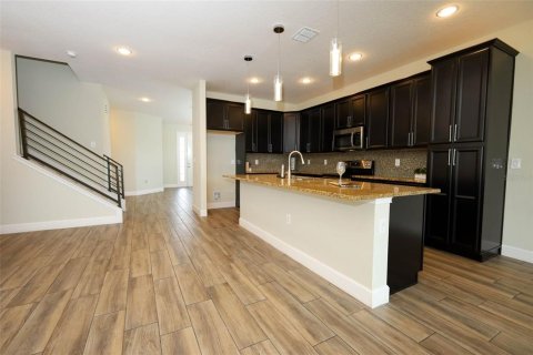 Villa ou maison à vendre à Orlando, Floride: 4 chambres, 219.34 m2 № 1786061 - photo 14