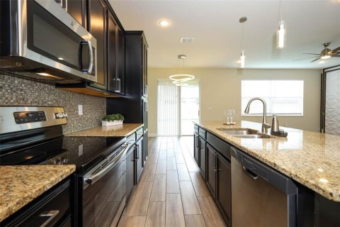 Villa ou maison à vendre à Orlando, Floride: 4 chambres, 219.34 m2 № 1786061 - photo 12