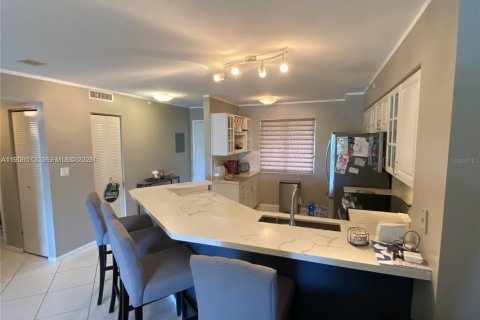 Copropriété à vendre à Pompano Beach, Floride: 2 chambres № 2010454 - photo 6