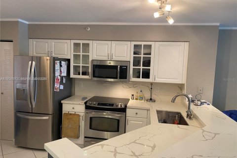 Copropriété à vendre à Pompano Beach, Floride: 2 chambres № 2010454 - photo 7