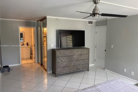 Copropriété à vendre à Pompano Beach, Floride: 2 chambres № 2010454 - photo 5