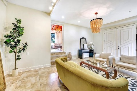 Casa en alquiler en Miami, Florida, 4 dormitorios, 219.34 m2 № 1964488 - foto 6