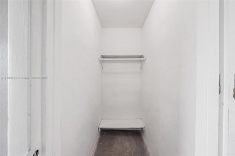 Casa en venta en West Park, Florida, 3 dormitorios, 117.8 m2 № 1945949 - foto 15