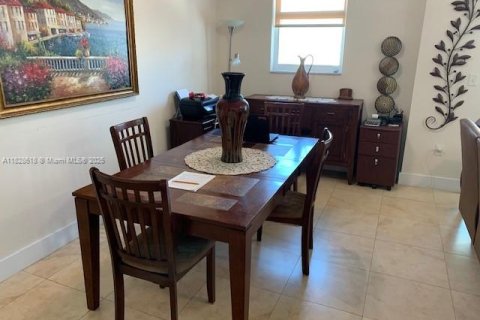 Copropriété à louer à Miami, Floride: 2 chambres, 103.77 m2 № 1957584 - photo 13
